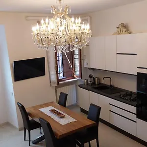 Apartment Via Antica, Padenghe sul Garda
